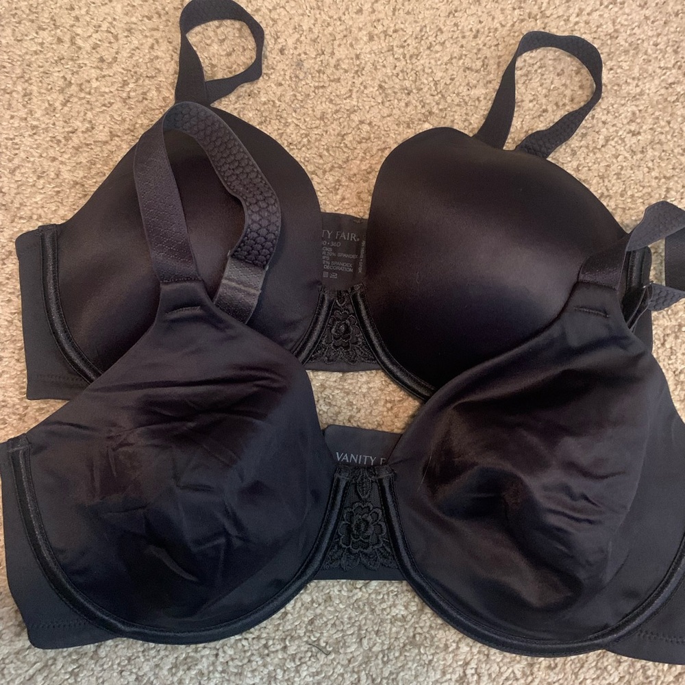 Bundle of two black full coverage Vanity Fair bras 36D
